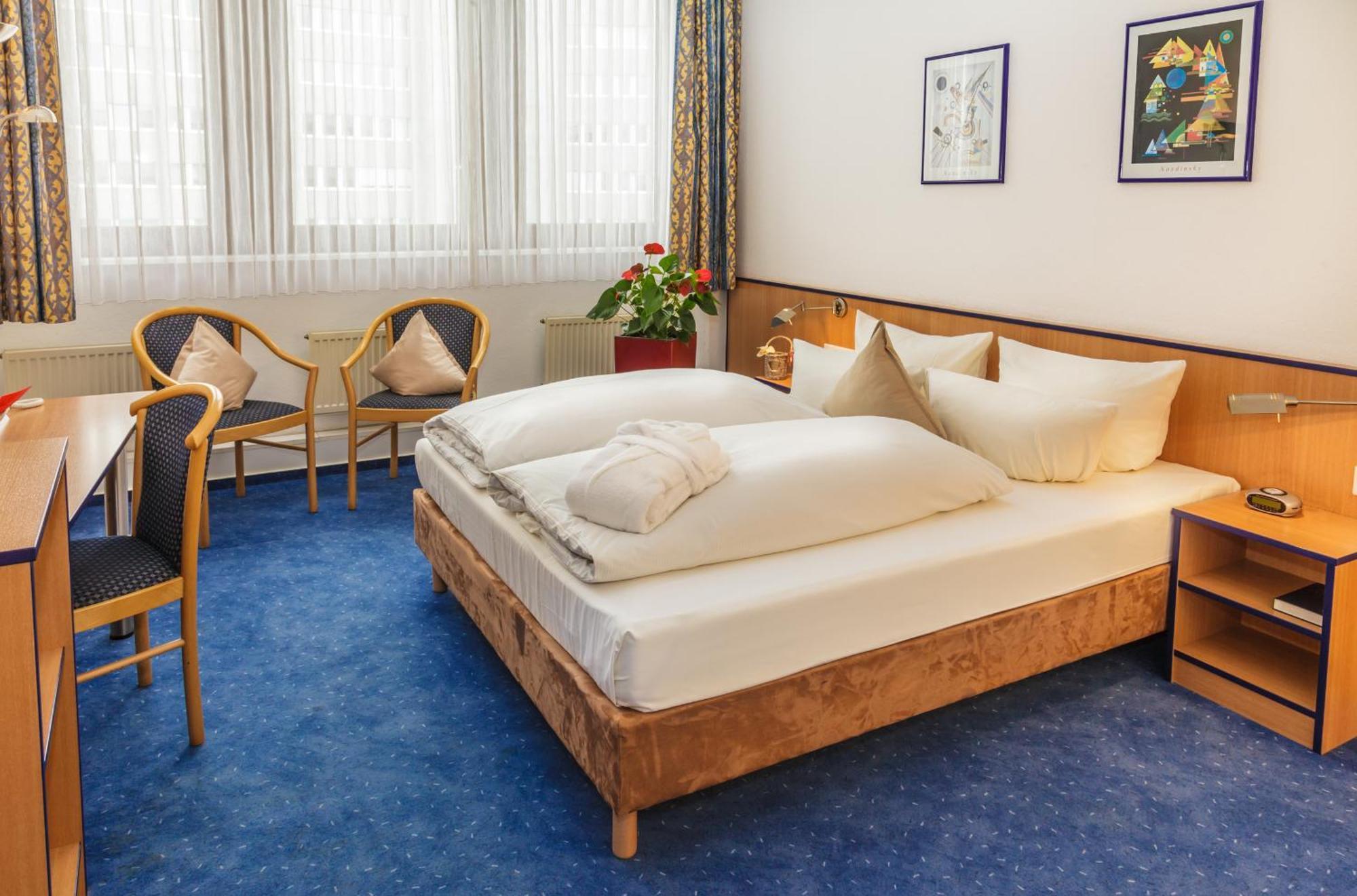 Best Western Comfort Business Hotel Duesseldorf-Нойс Екстериор снимка