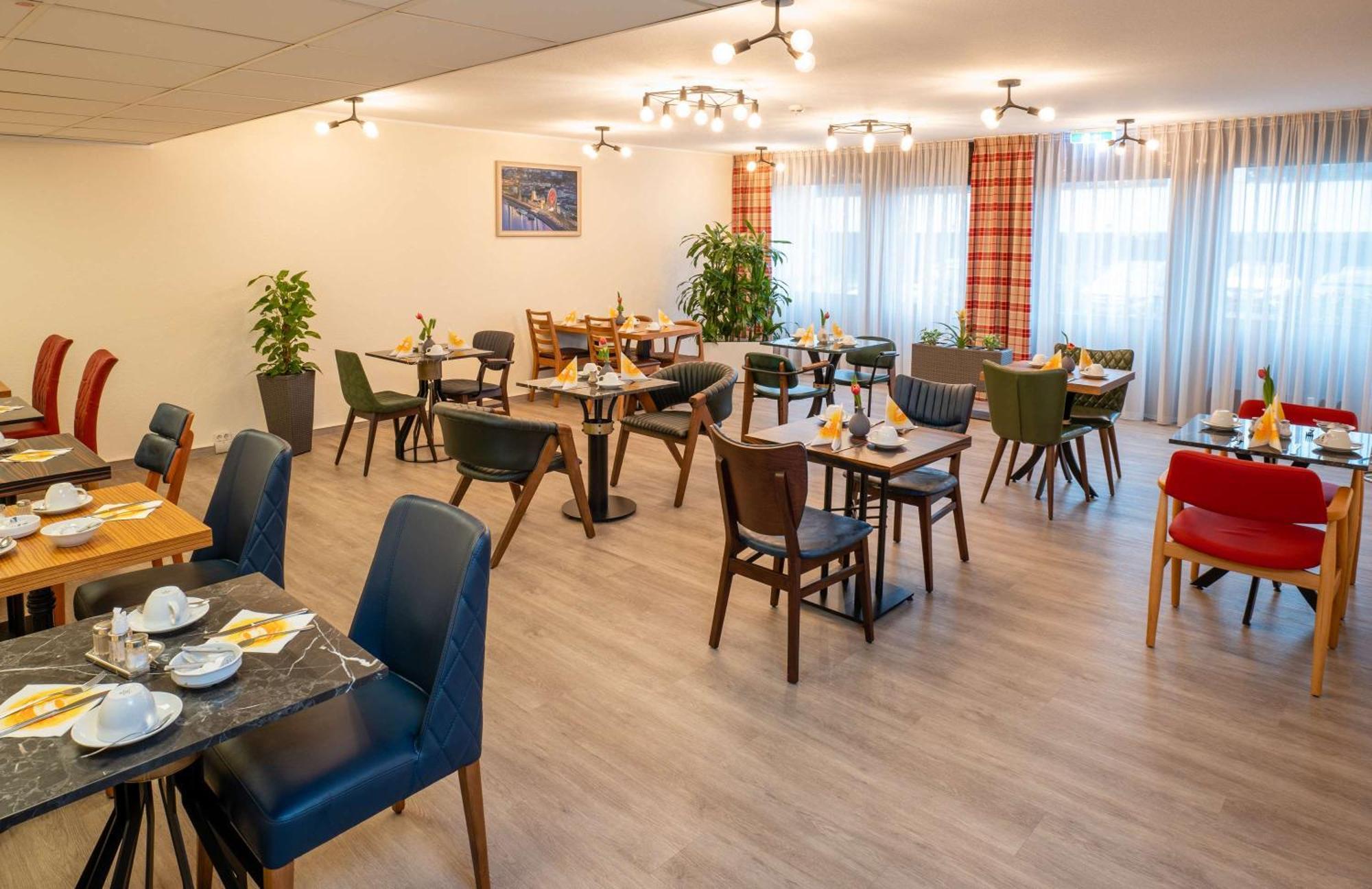 Best Western Comfort Business Hotel Duesseldorf-Нойс Екстериор снимка