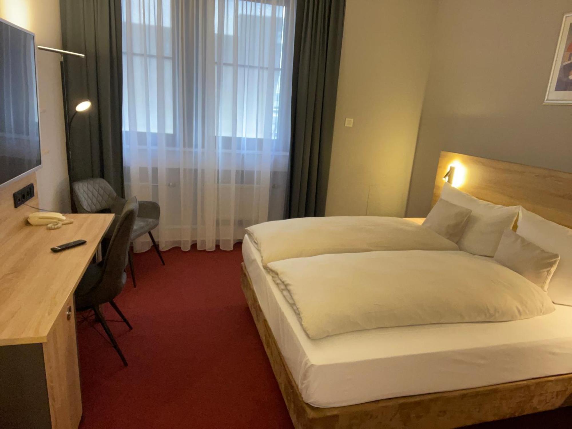 Best Western Comfort Business Hotel Duesseldorf-Нойс Екстериор снимка