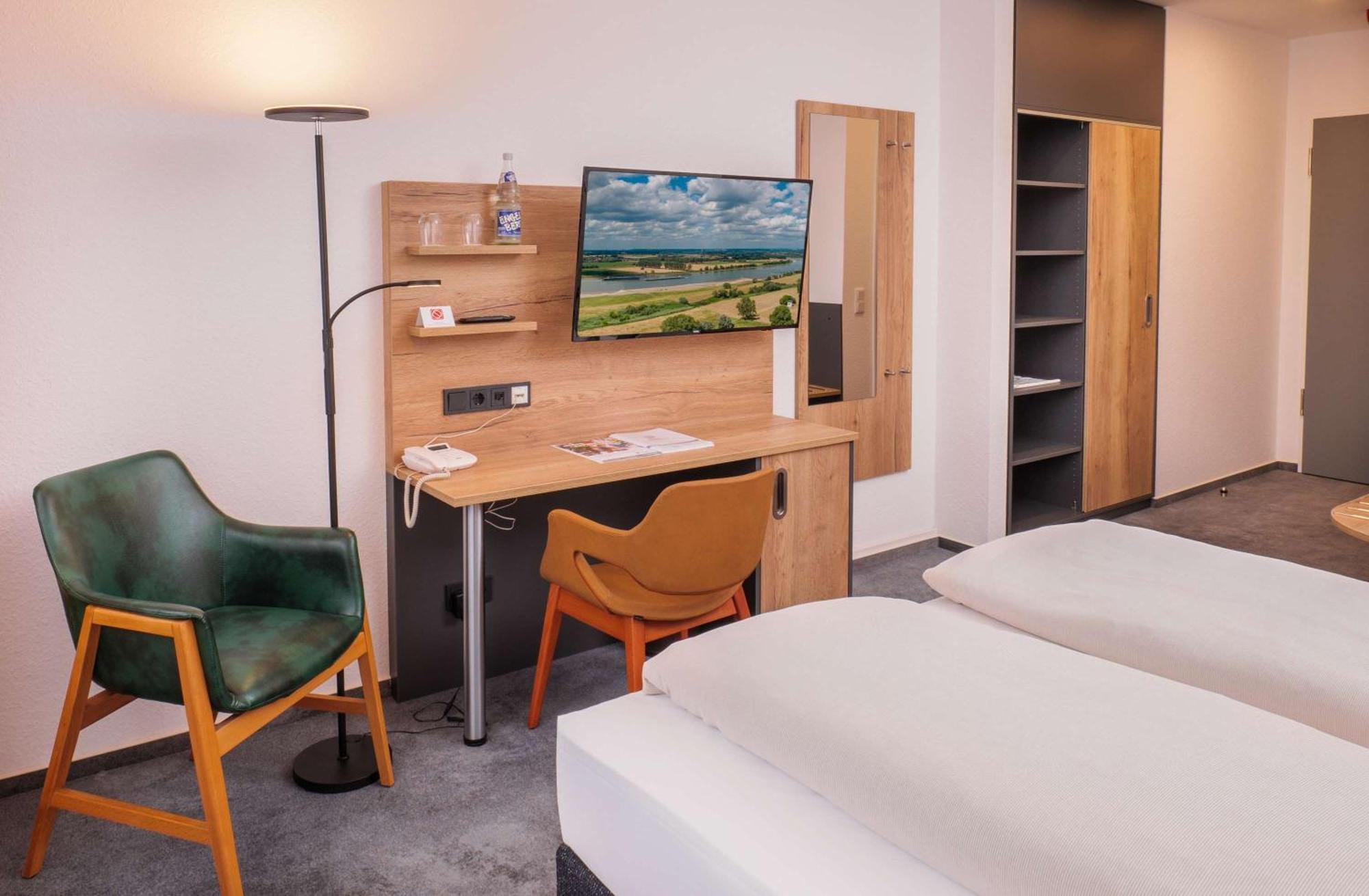 Best Western Comfort Business Hotel Duesseldorf-Нойс Екстериор снимка